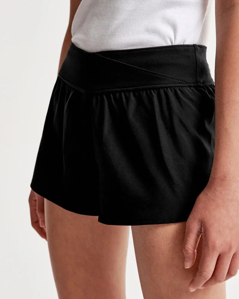 A&F short cintura cruzada ypb